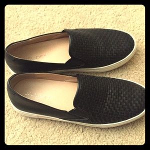 J/Slides black slip-ons